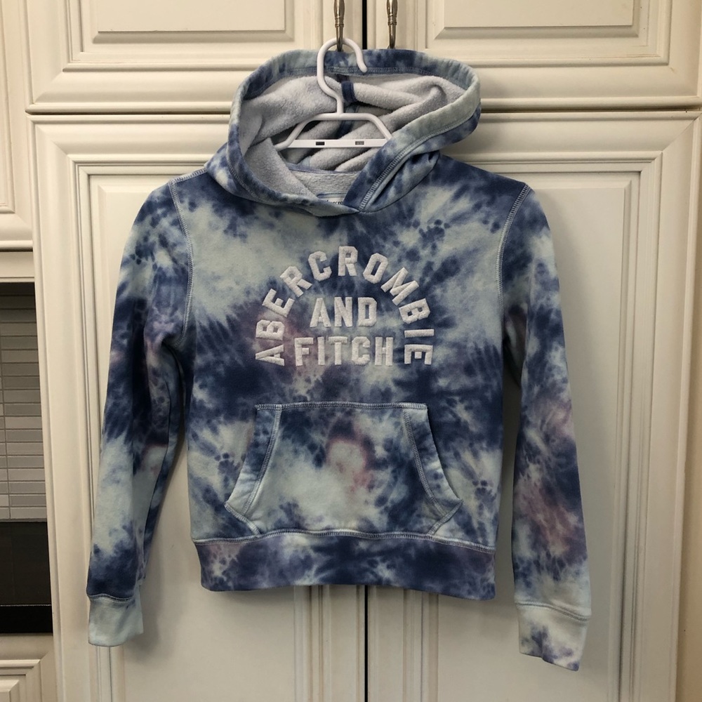 Ambercrombie kids kangaroo pouch hoodie